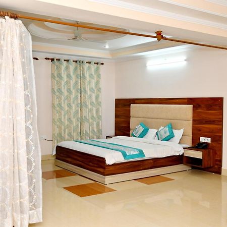 Hotel Prasanna Inn Rishīkesh Esterno foto